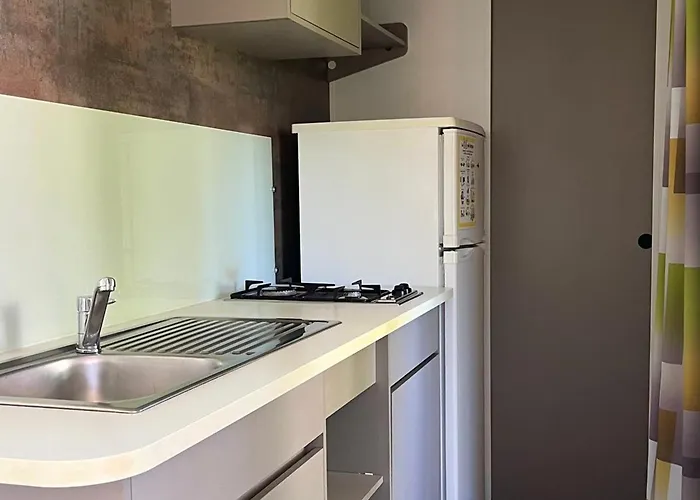 Mobile-home 4 Pers Avec Terrasse - Api-1-52-1706 مكان تخييم *