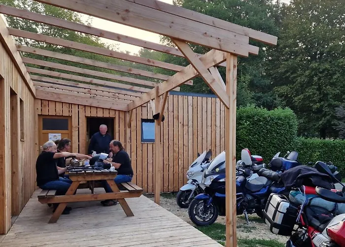Mobile-home 4 Pers Avec Terrasse - Api-1-52-1706 مكان تخييم