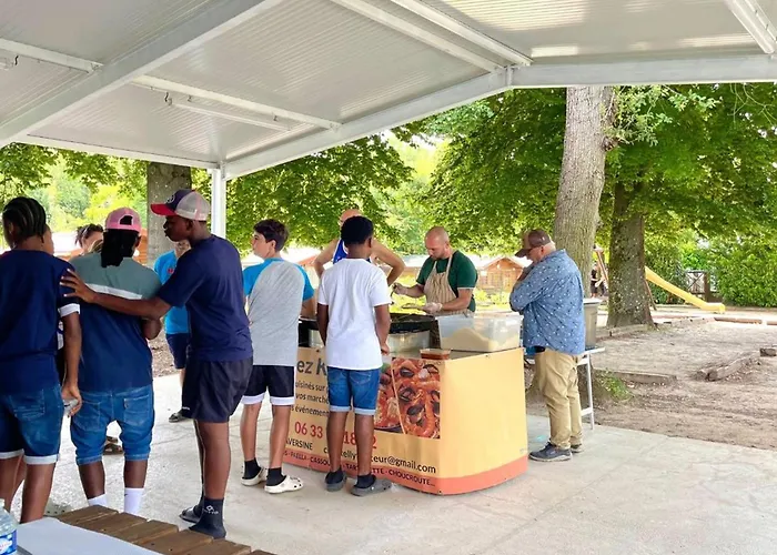 مكان تخييم Mobile-home 4 Pers Avec Terrasse - Api-1-52-1706 Angicourt